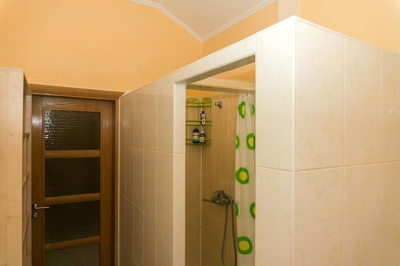 Hotel Кімнати В Центрі Użhorod Zewnętrze zdjęcie
