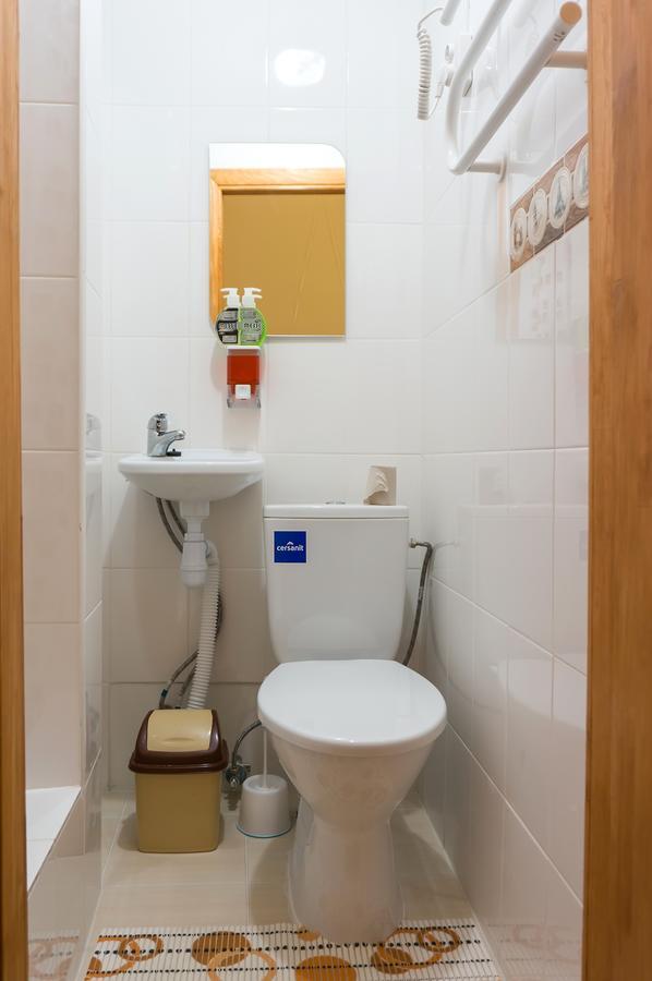 Hotel Кімнати В Центрі Użhorod Zewnętrze zdjęcie
